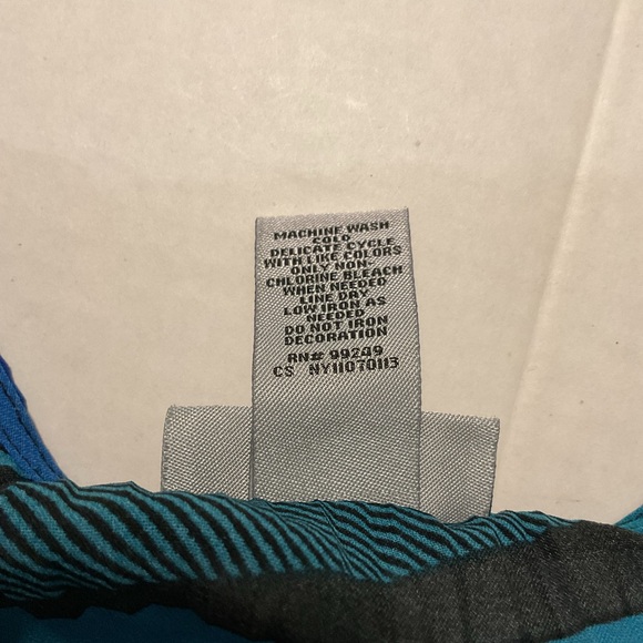 Maggie Barnes for Catherines Pleated Blouse Flared Sleeves Blue - Picture 8 of 8